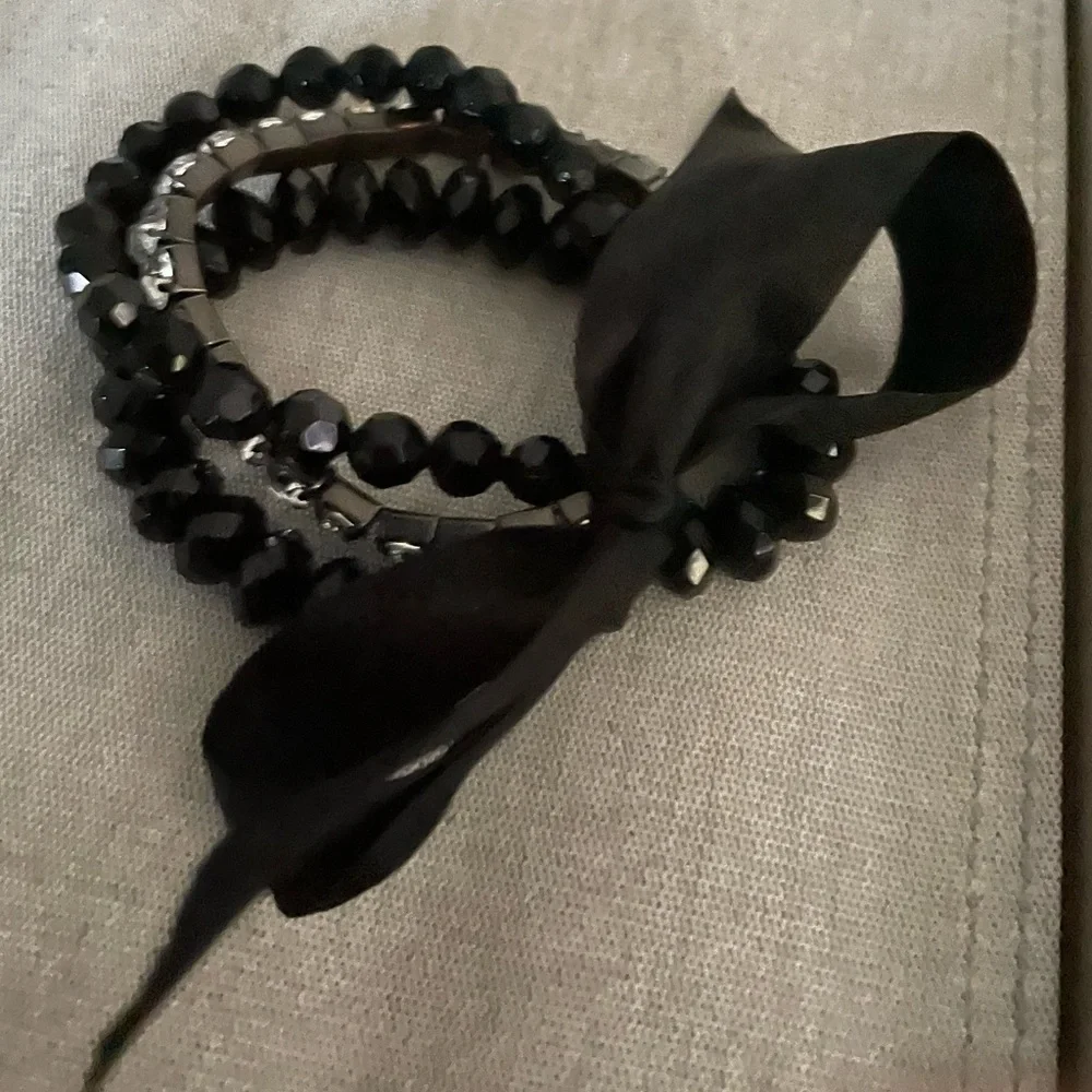 N/A set bracelets